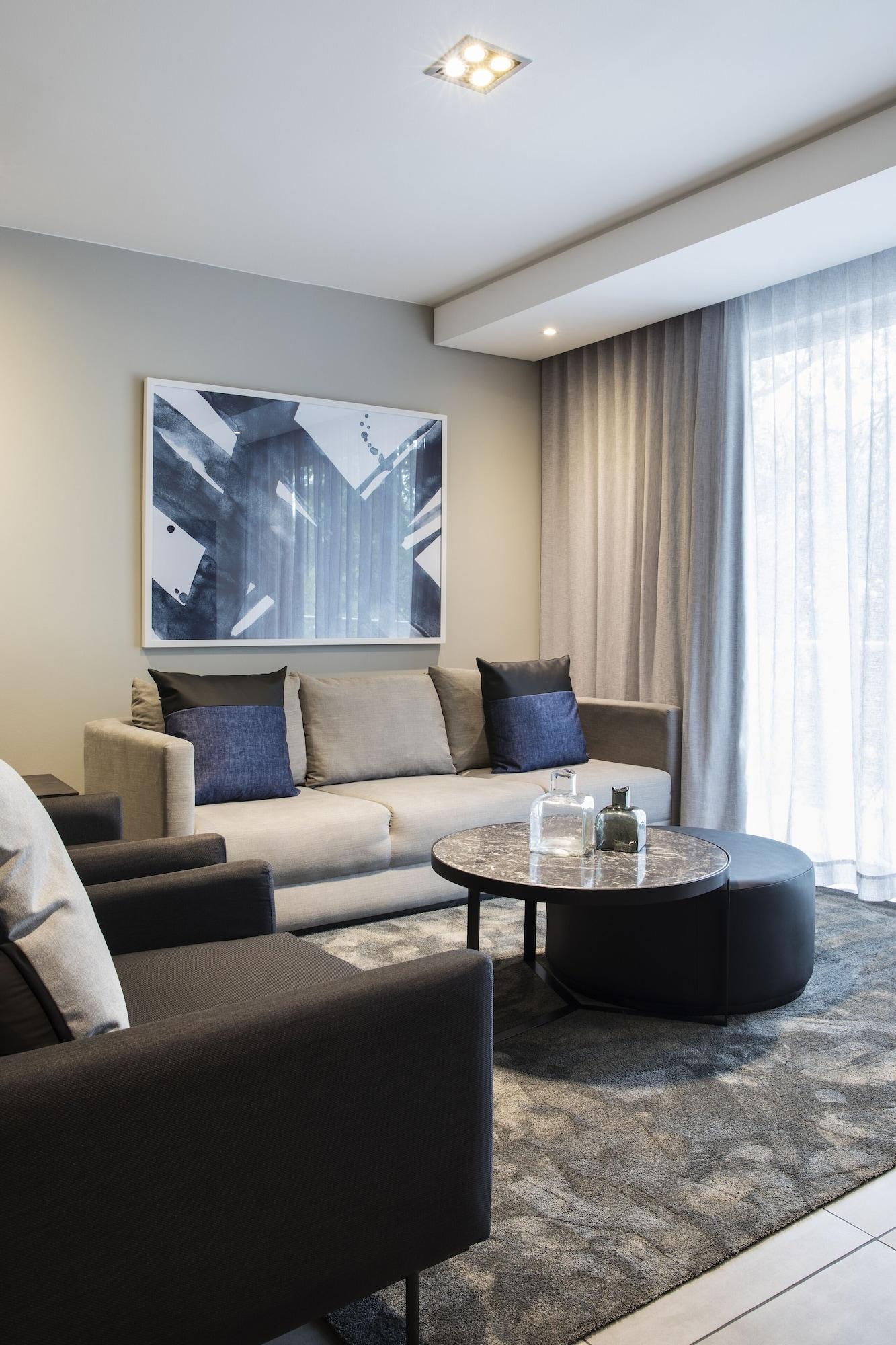Hotel The Capital Empire 4*